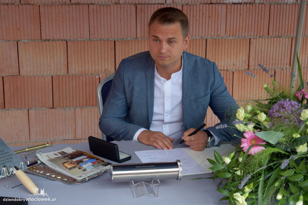 Centrum Integracji Społecznej w Kruszynie z Aktem Erekcyjnym