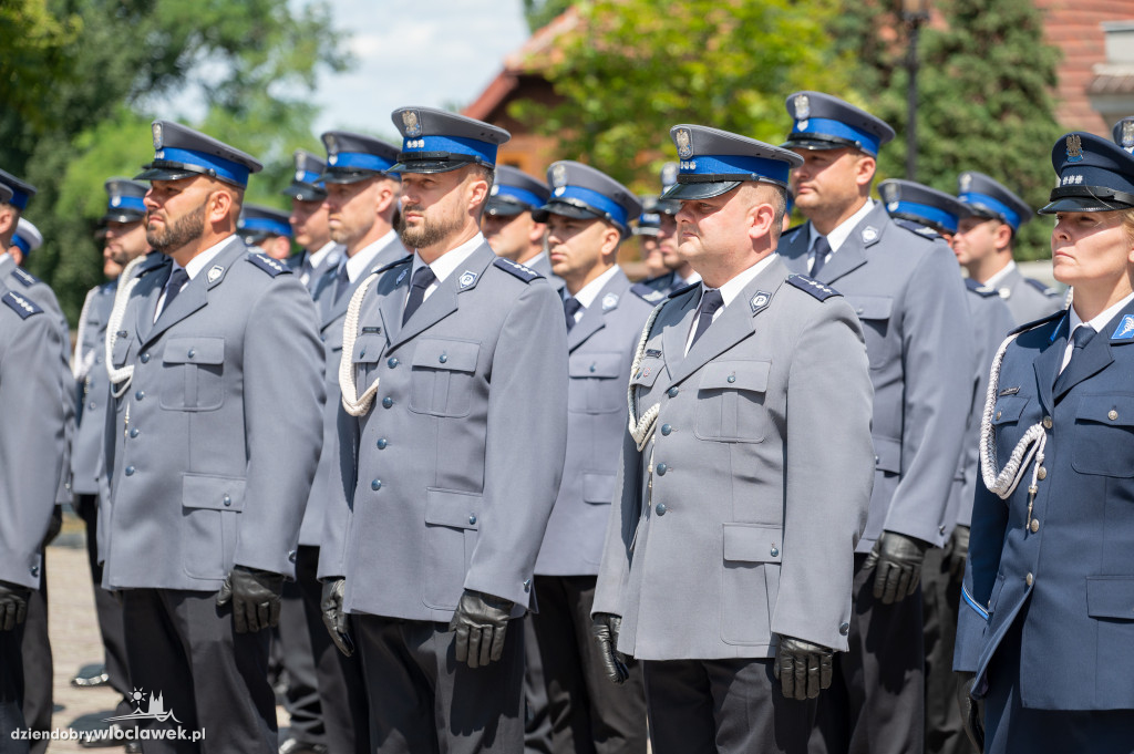 Awanse dla włocławskich policjantów