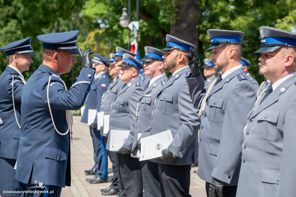 Awanse dla włocławskich policjantów