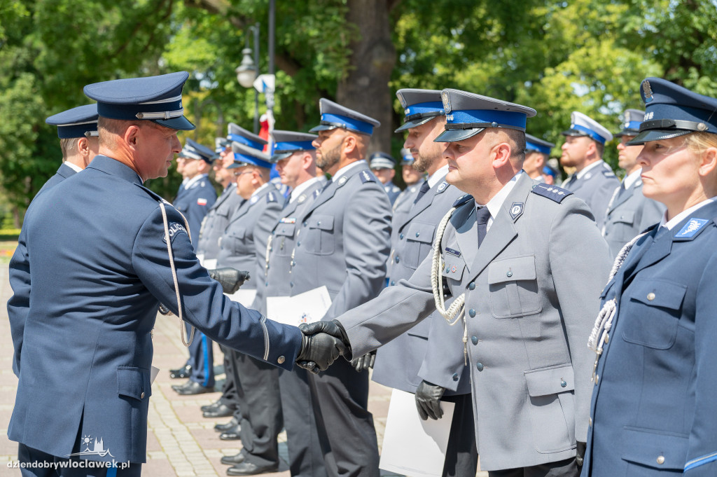 Awanse dla włocławskich policjantów