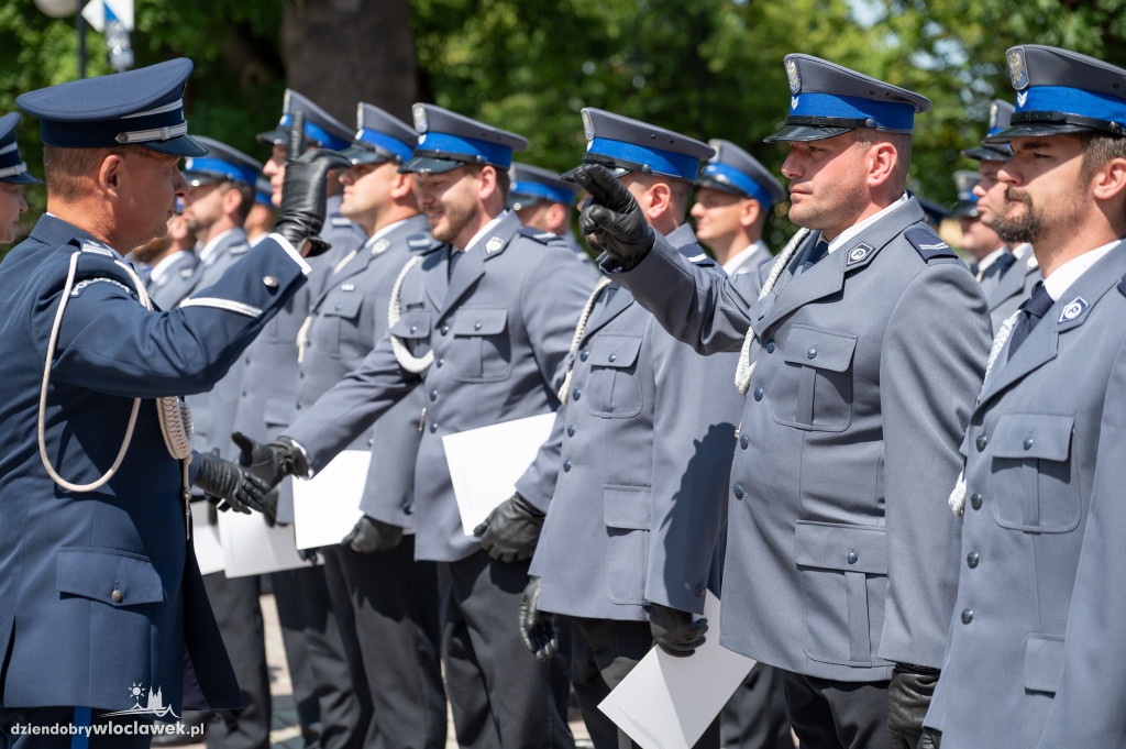 Awanse dla włocławskich policjantów