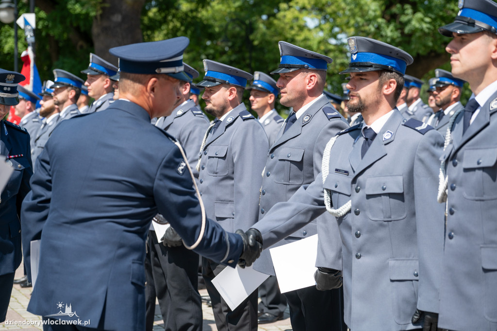 Awanse dla włocławskich policjantów