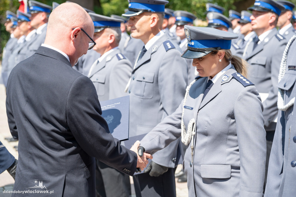 Awanse dla włocławskich policjantów
