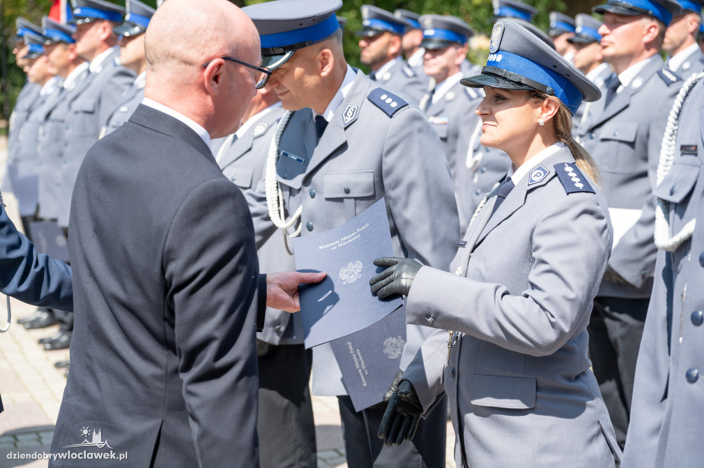 Awanse dla włocławskich policjantów