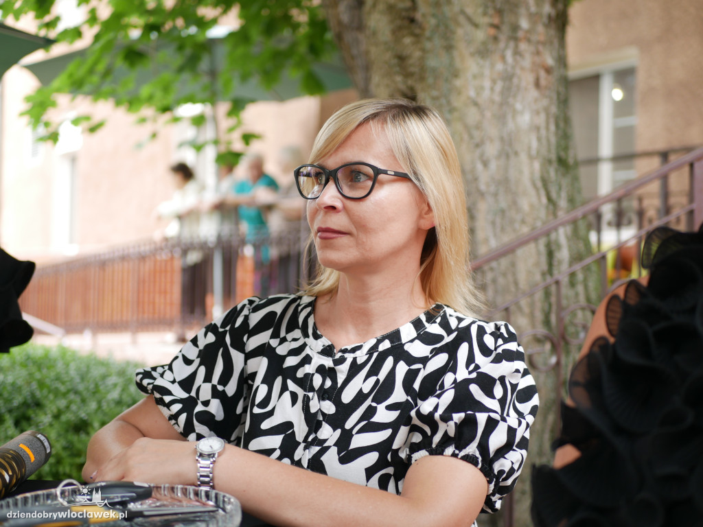 Przekazanie samochodu dla DPS z ul. Nowomiejskiej