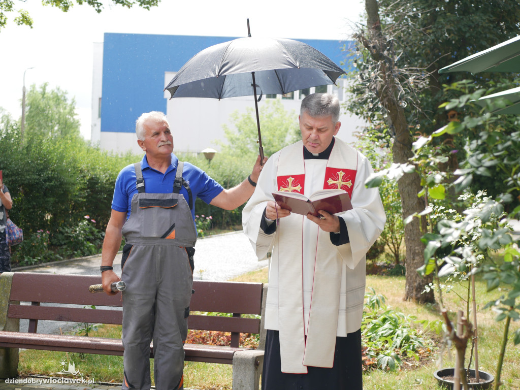 Przekazanie samochodu dla DPS z ul. Nowomiejskiej