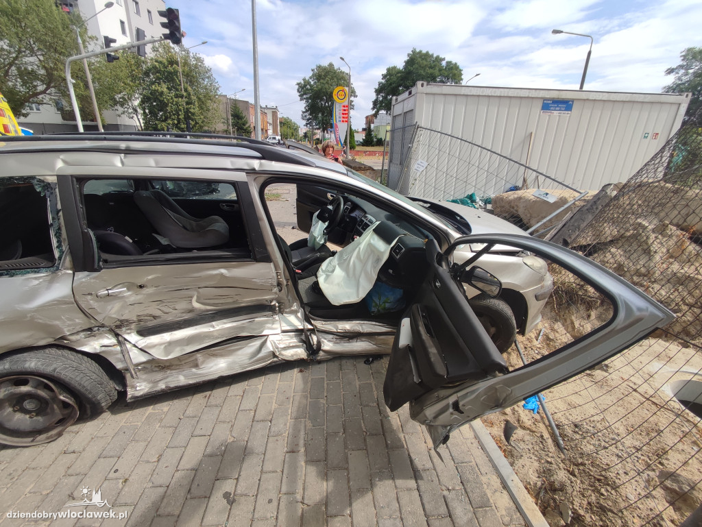 Wypadek na skrzyżowaniu Okrężnej ze Stodólną