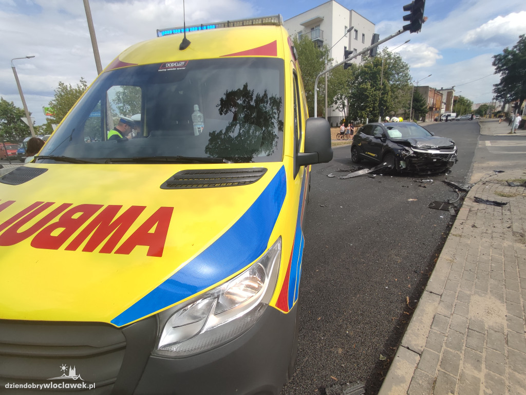 Wypadek na skrzyżowaniu Okrężnej ze Stodólną