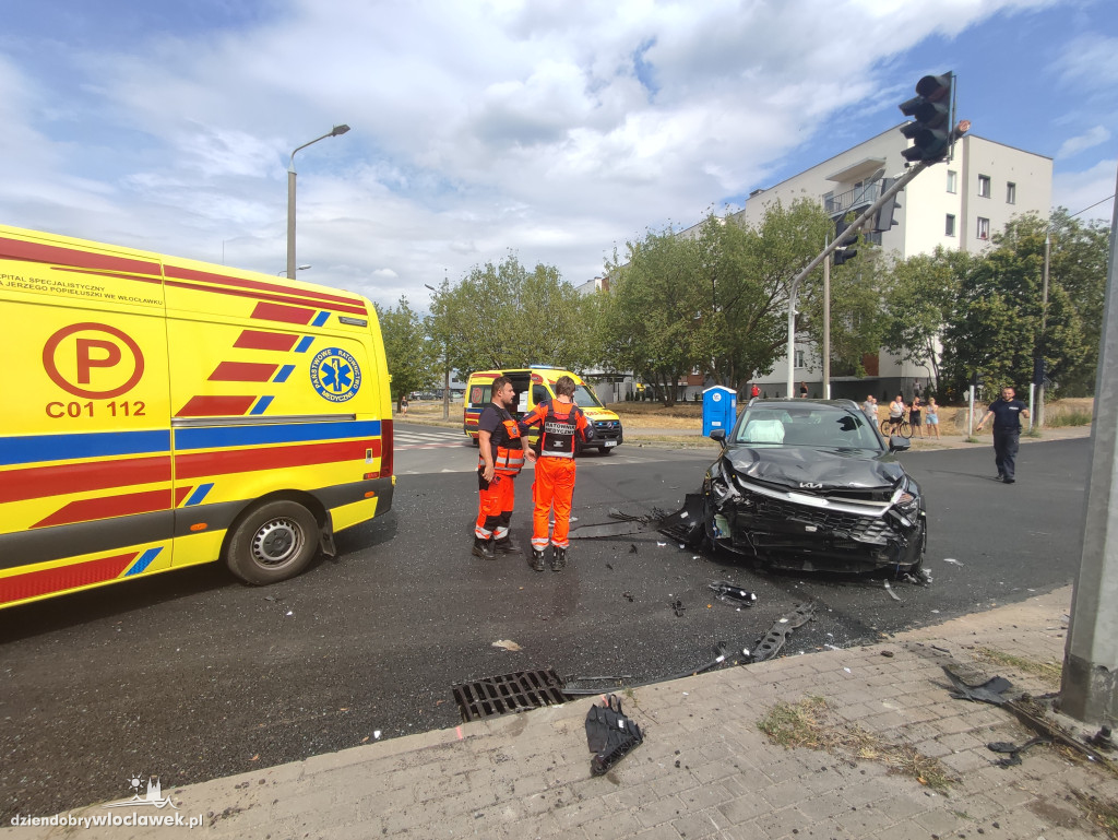 Wypadek na skrzyżowaniu Okrężnej ze Stodólną