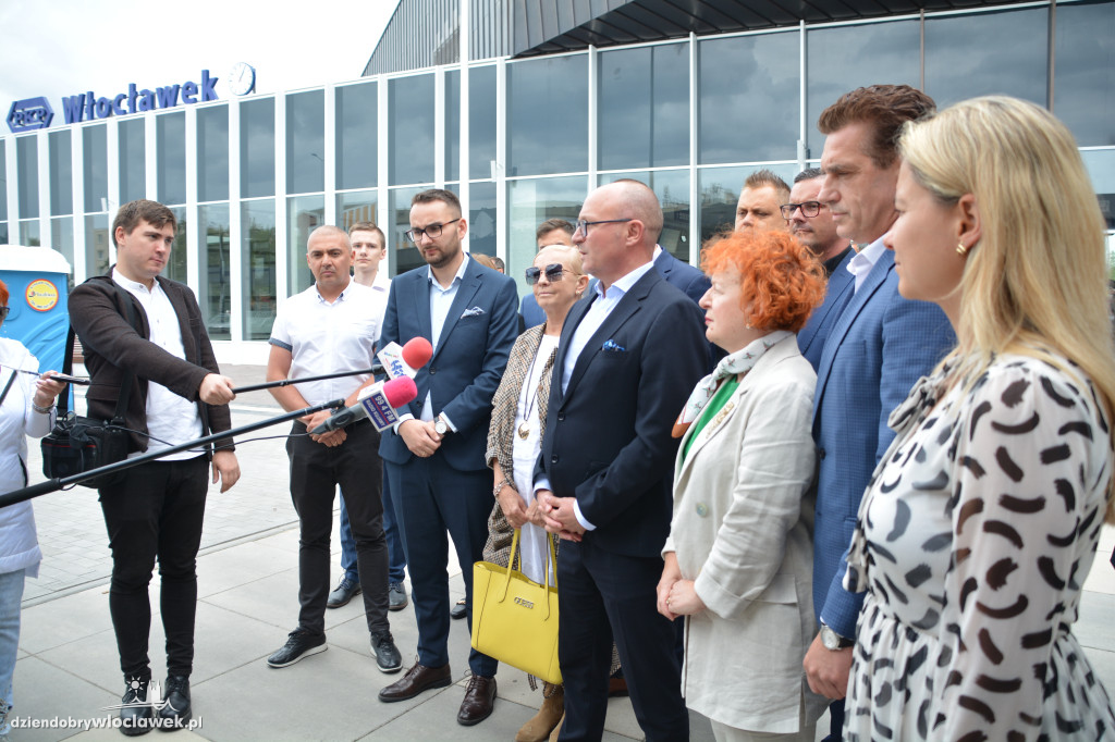 Otwarcie dworca we Włocławku