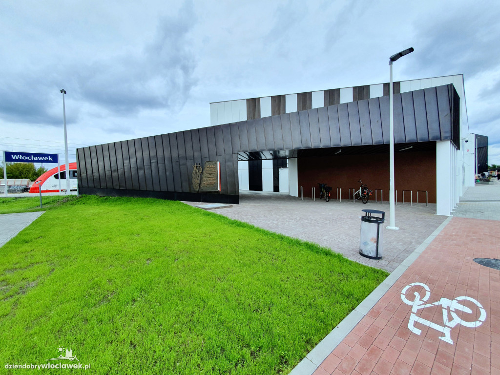 Nowy dworzec kolejowy we Włocławku już działa