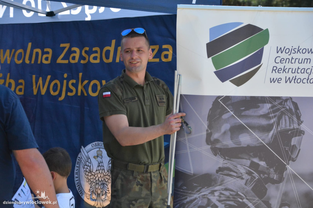 Piknik militarny na strzelnicy PZŁ