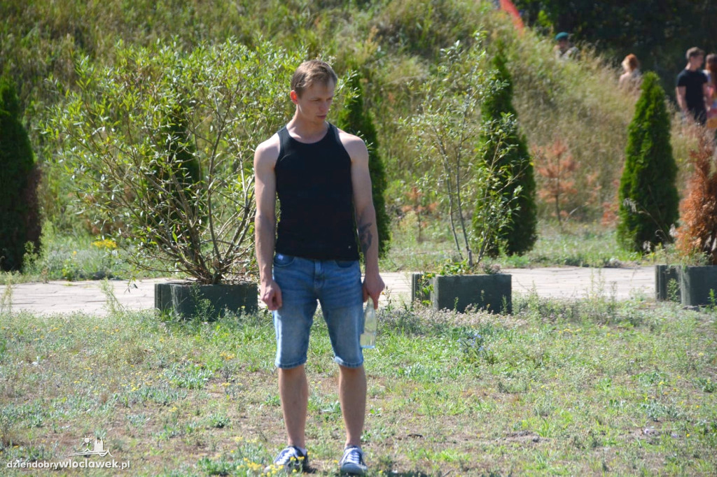 Piknik militarny na strzelnicy PZŁ