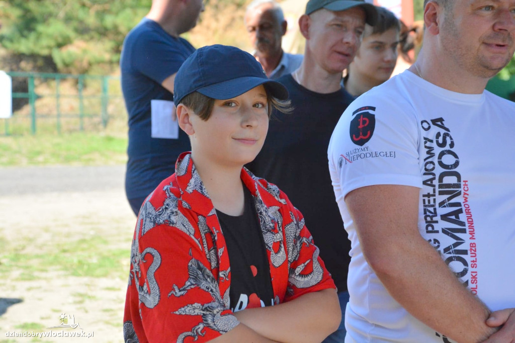 Piknik militarny na strzelnicy PZŁ
