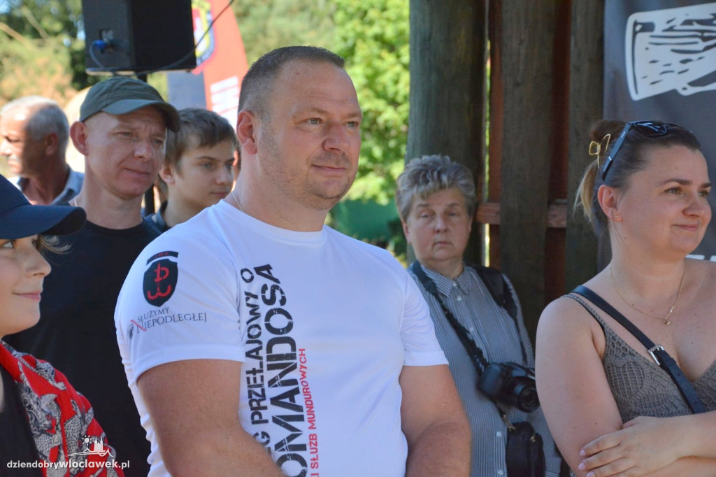 Piknik militarny na strzelnicy PZŁ