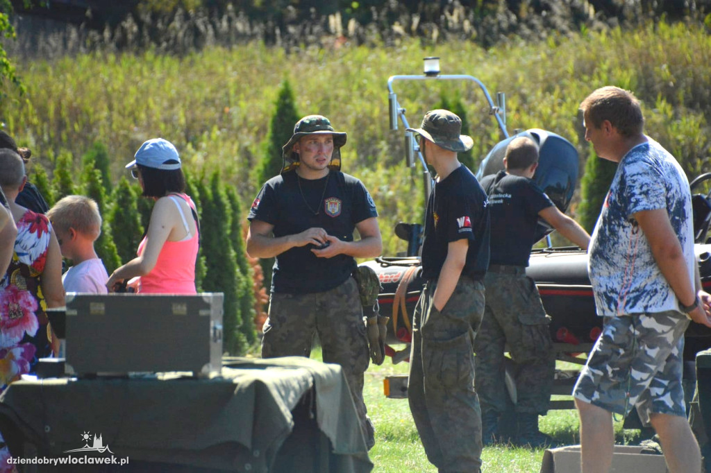 Piknik militarny na strzelnicy PZŁ