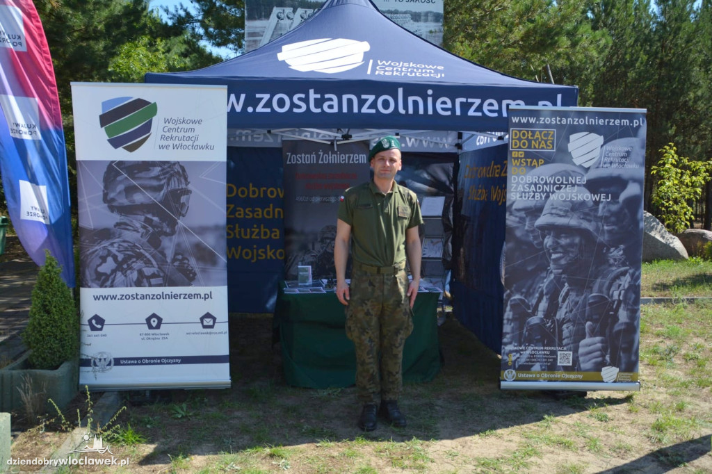 Piknik militarny na strzelnicy PZŁ