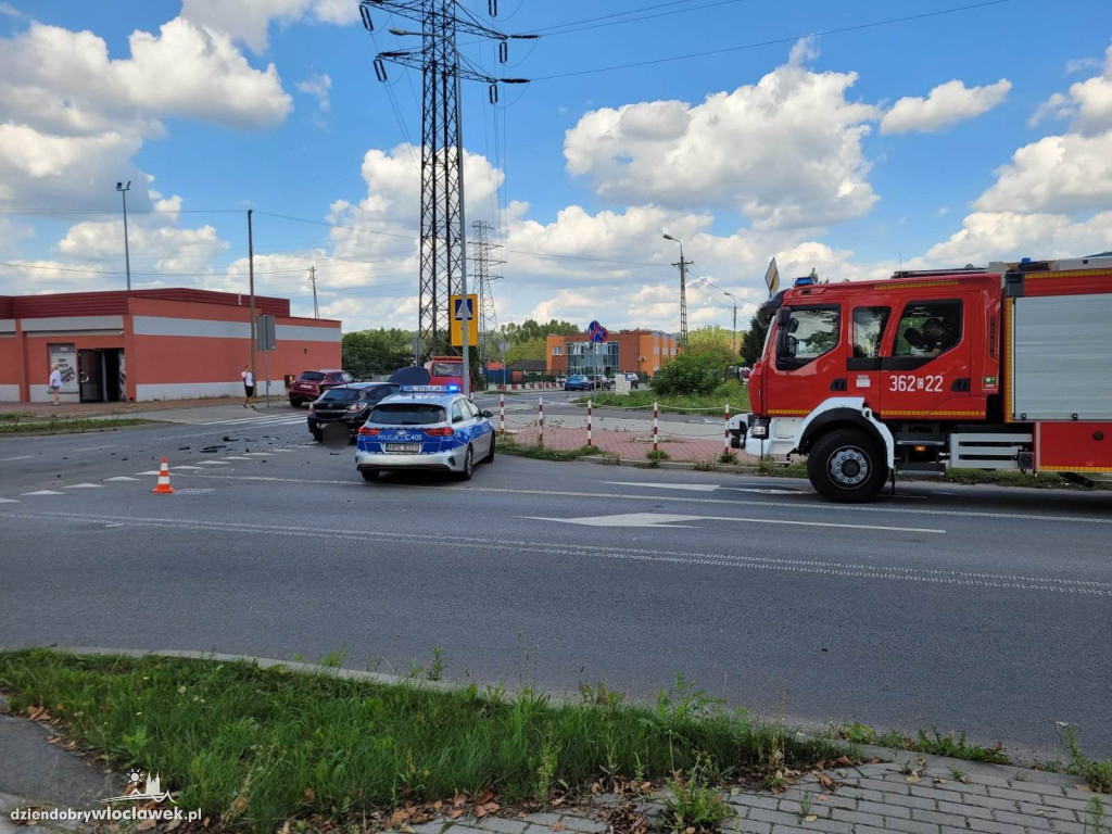 Kraksa na Zielnej. 11-latka w szpitalu