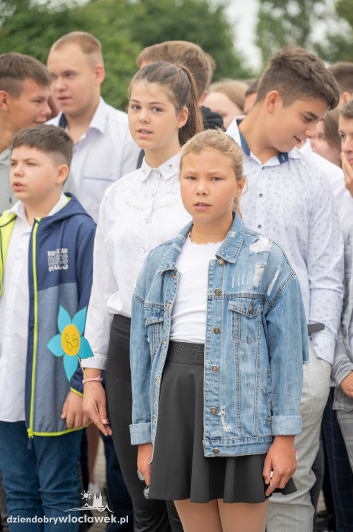 Rozpoczęcie roku szkolnego w SP nr 1 Brześć Kujawski