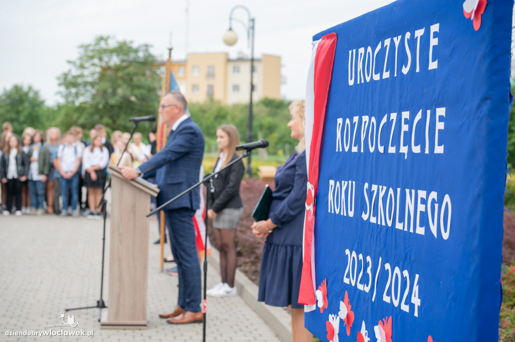 Rozpoczęcie roku szkolnego w SP nr 1 Brześć Kujawski