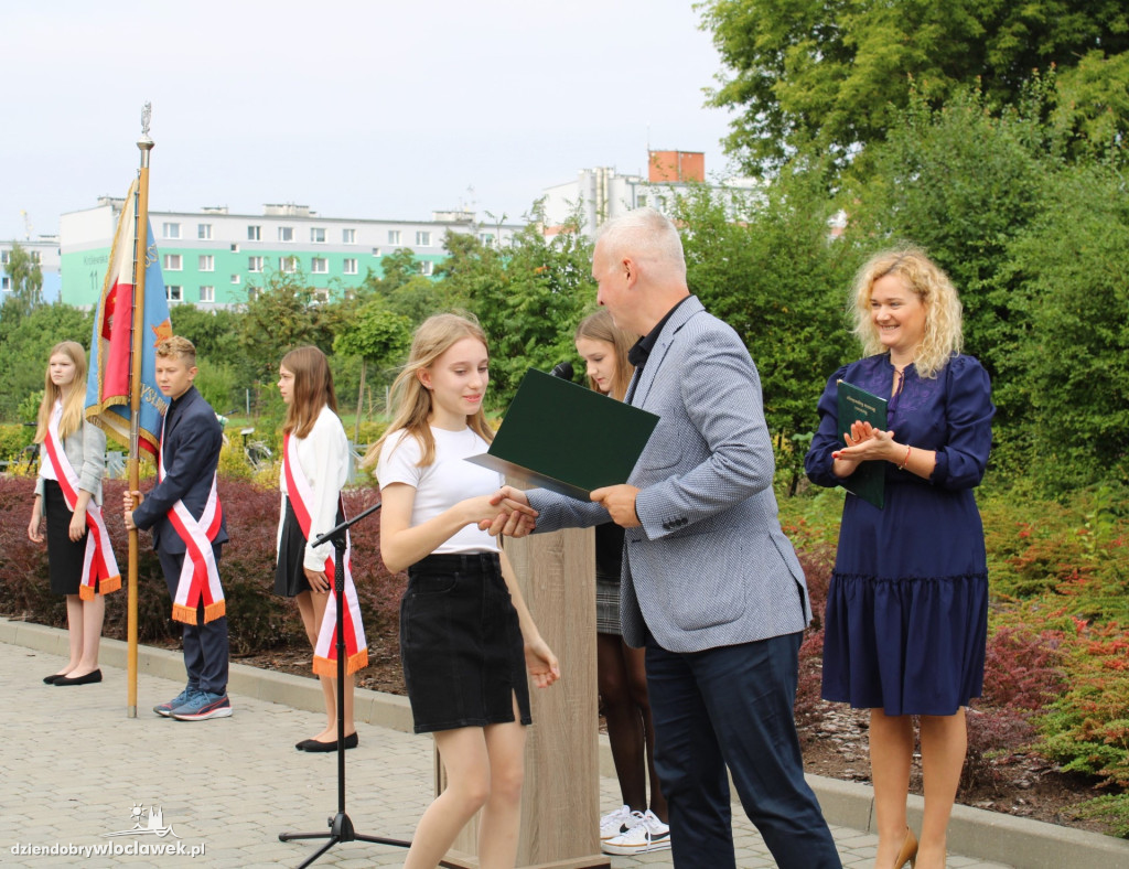 Rozpoczęcie roku szkolnego w SP nr 1 Brześć Kujawski
