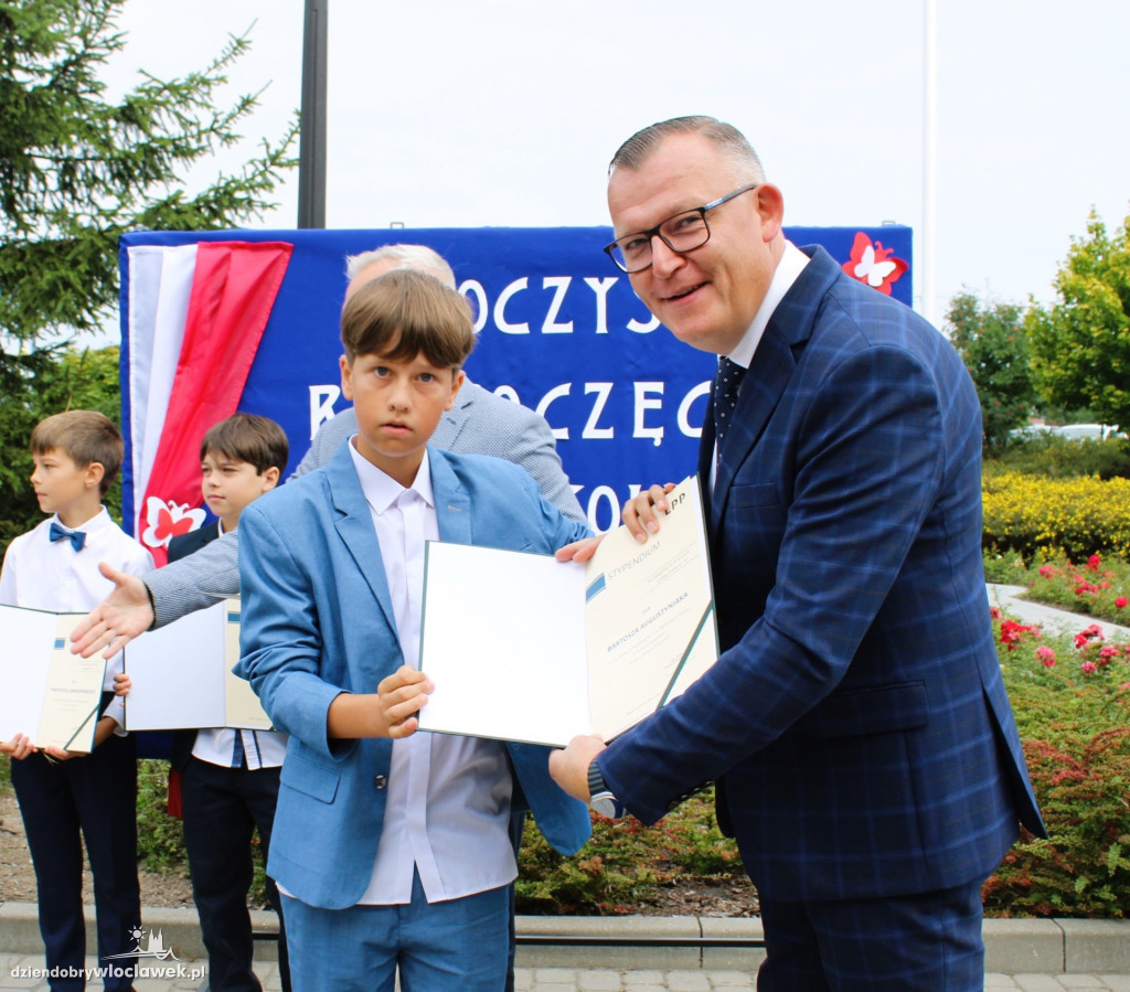 Rozpoczęcie roku szkolnego w SP nr 1 Brześć Kujawski