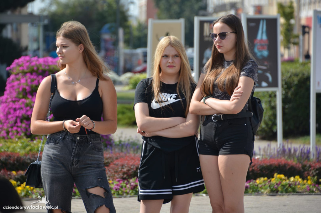 Narodowe Czytanie na Placu Wolności