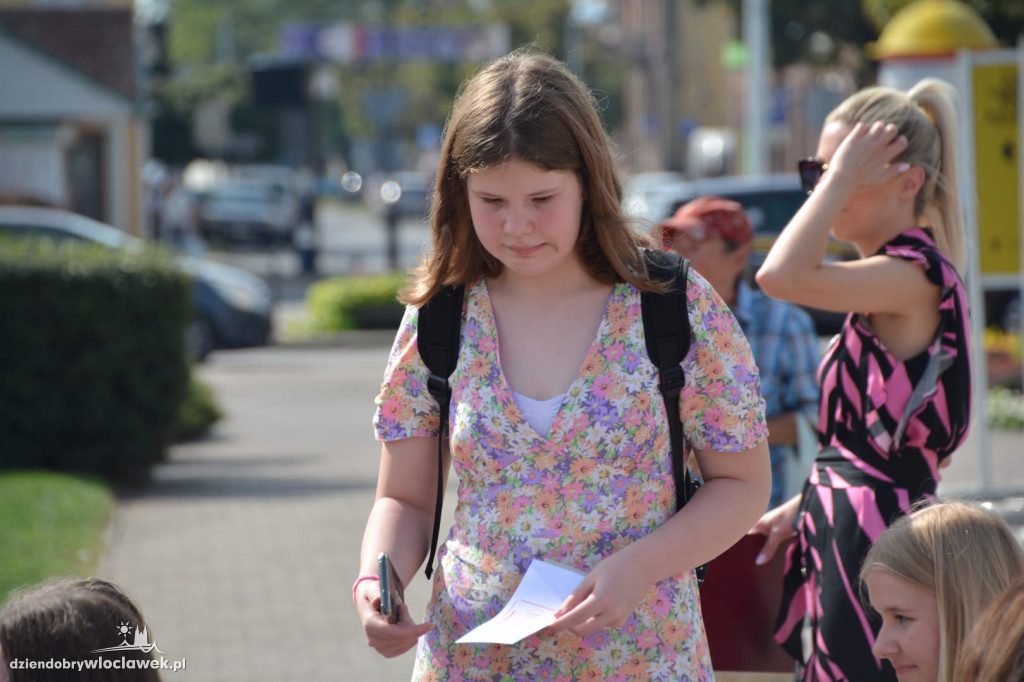 Narodowe Czytanie na Placu Wolności
