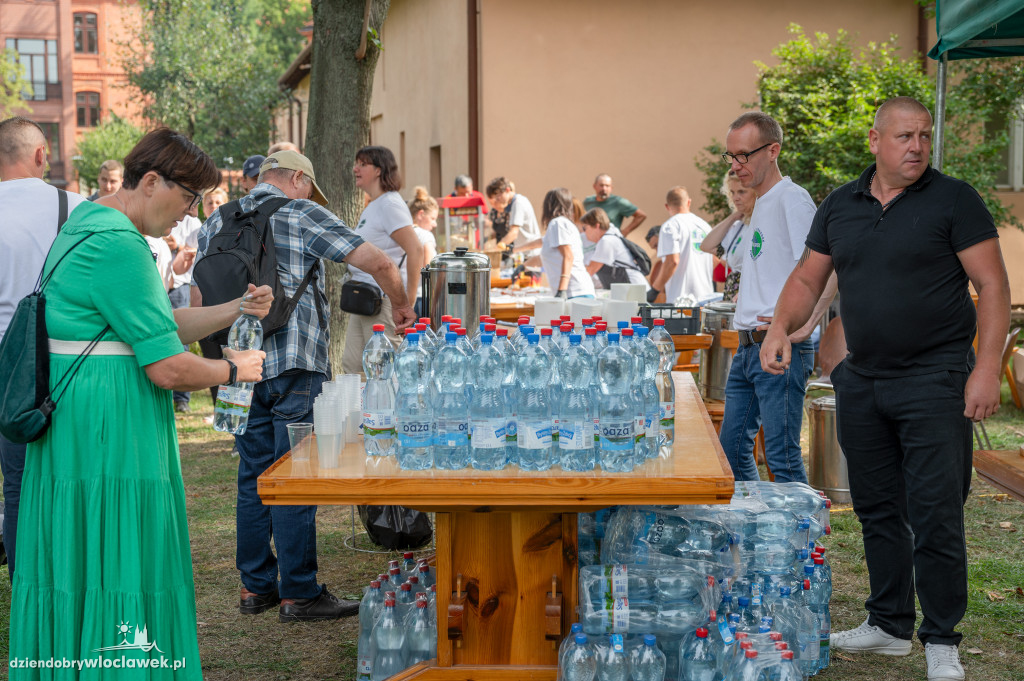 Festyn na dziedzińcu Wyższego Seminarium Duchownego