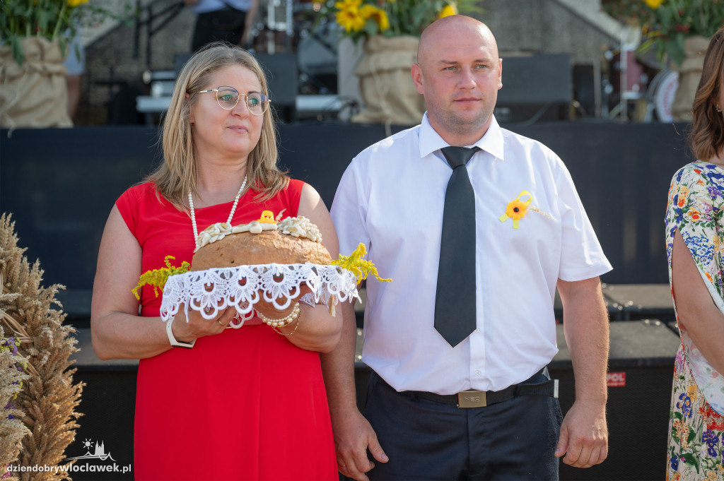 Powiatowo-Gminno-Parafialne Dożynki w Grabkowie