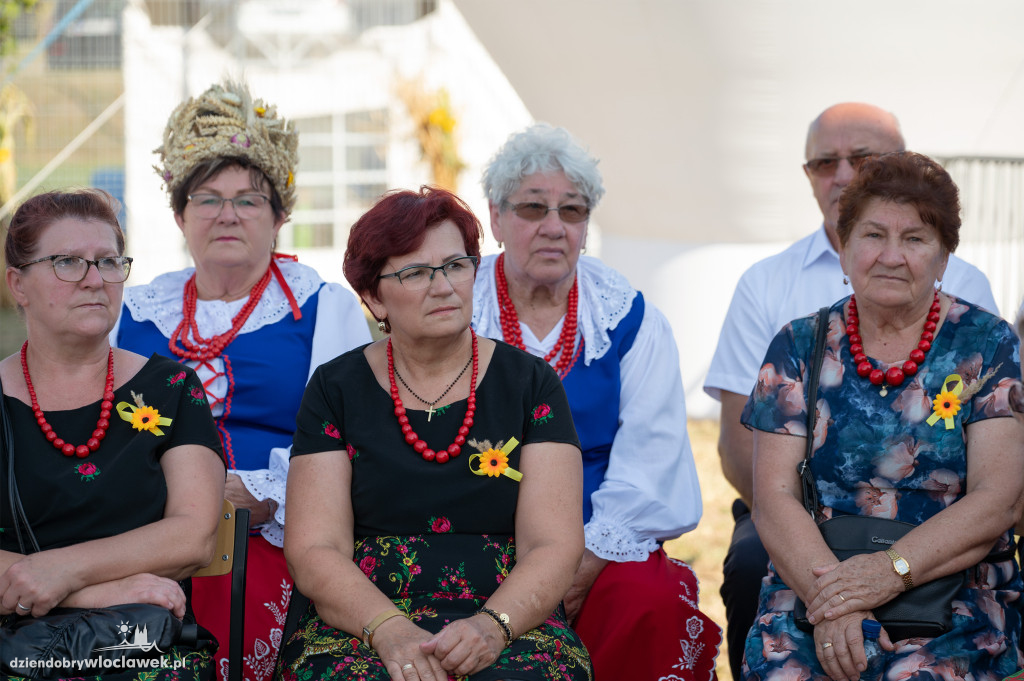 Powiatowo-Gminno-Parafialne Dożynki w Grabkowie