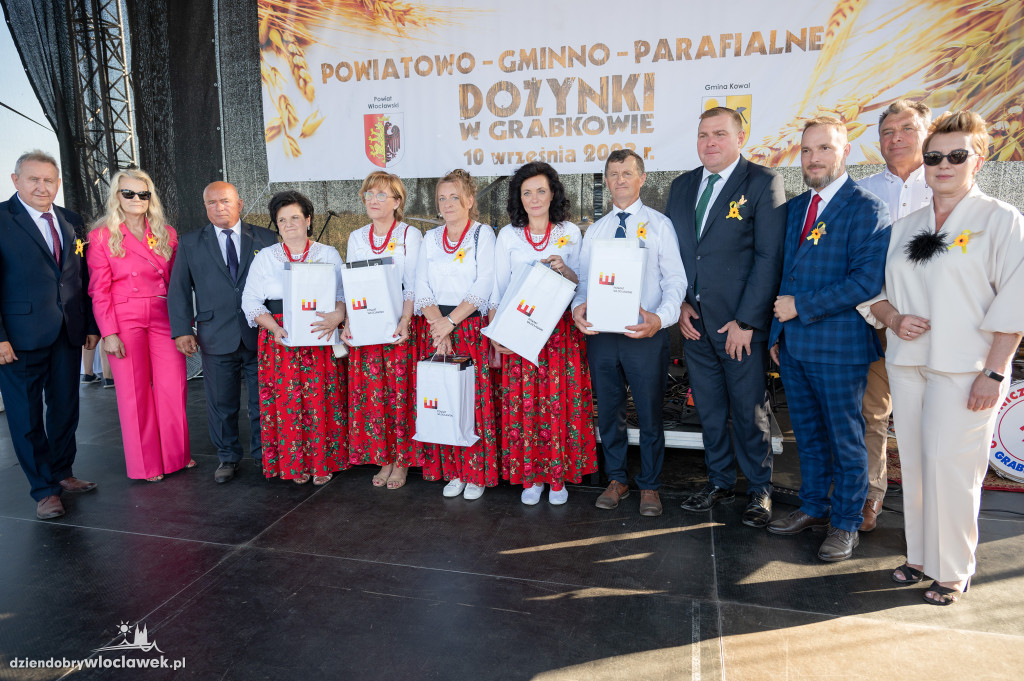 Powiatowo-Gminno-Parafialne Dożynki w Grabkowie