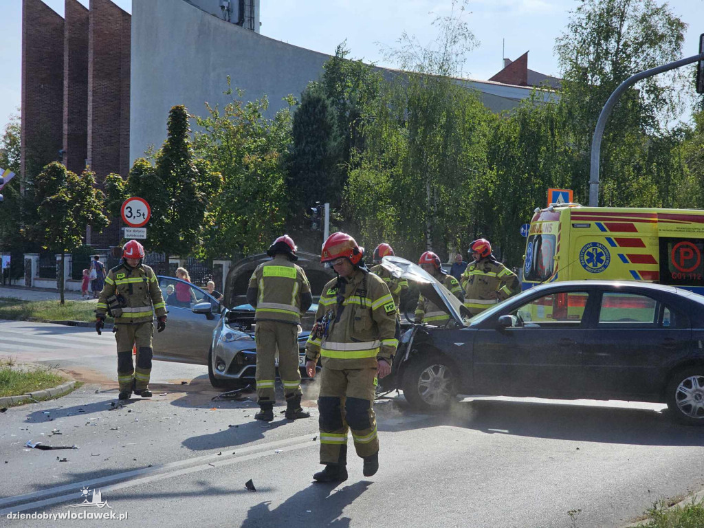 Wypadek na skrzyżowaniu Robotniczej i Kapitulnej
