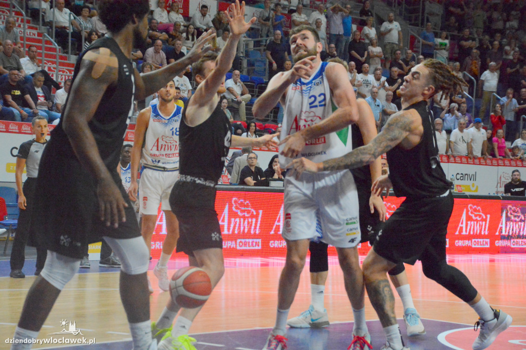 Anwil Włocławek vs. VEF Ryga na ANWIL Basketball Cup
