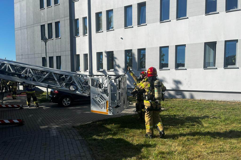 Ćwiczenia straży w Urzędzie Skarbowym