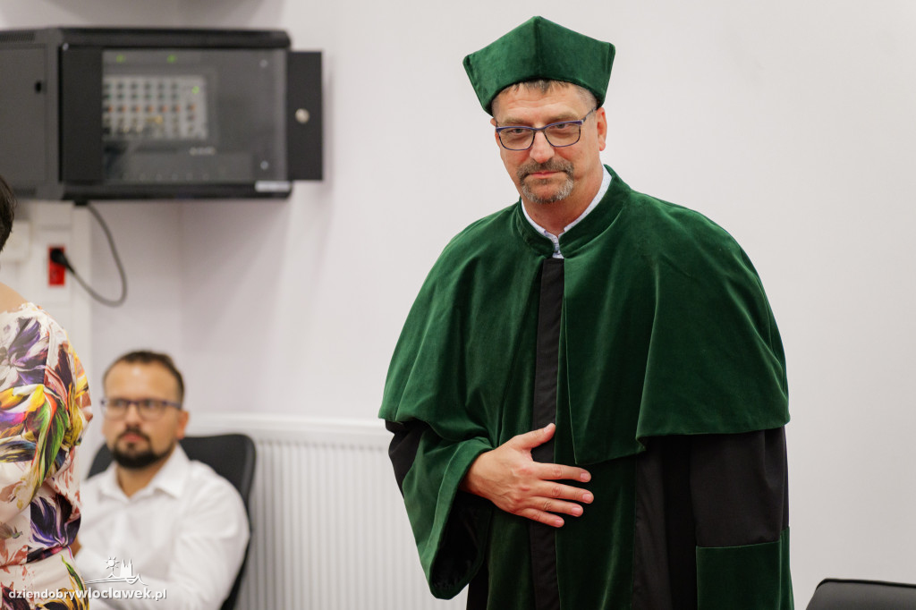 Absolwenci PANS odebrali dyplomy cz. 2