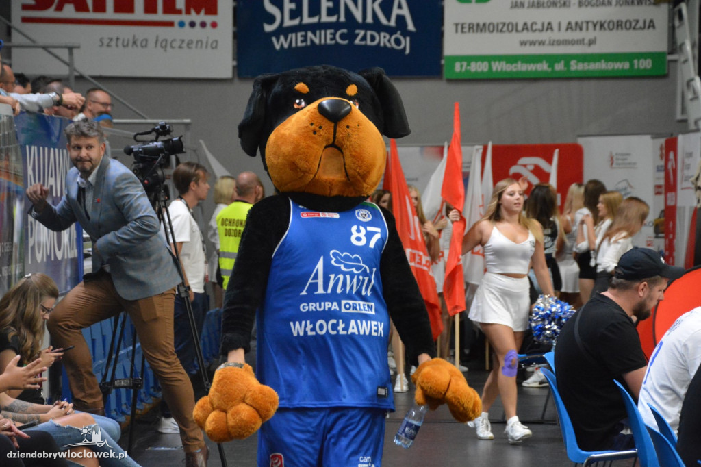 Kibice Anwilu na meczu z Treflem 24.09.2023