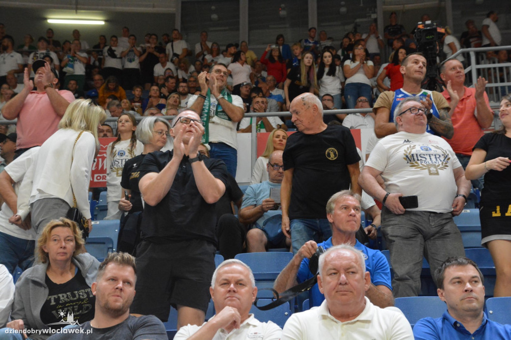 Kibice Anwilu na meczu z Treflem 24.09.2023