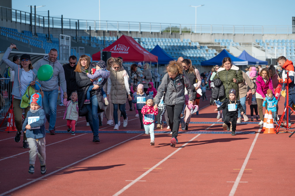 10. ANWIL Półmaraton Włocławek najmłodsi biegacze