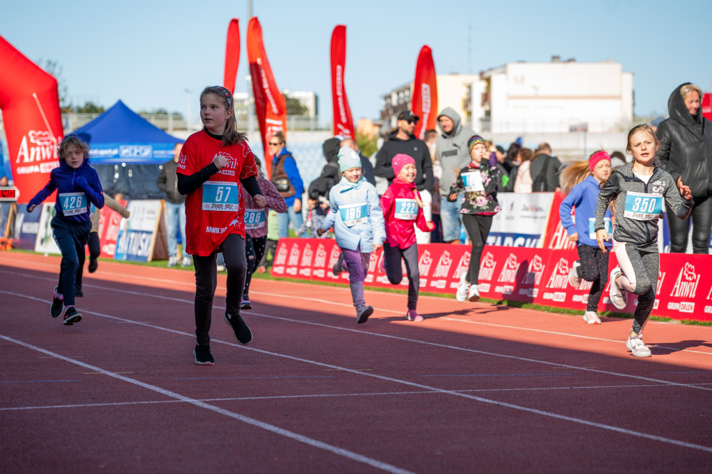 10. ANWIL Półmaraton Włocławek najmłodsi biegacze