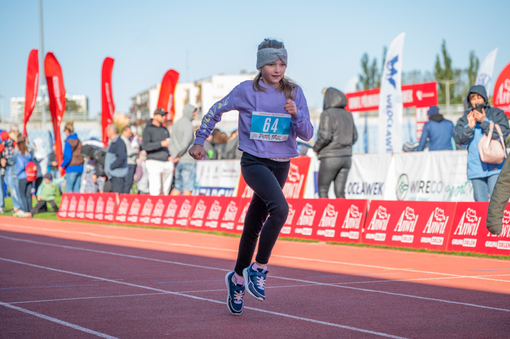 10. ANWIL Półmaraton Włocławek najmłodsi biegacze