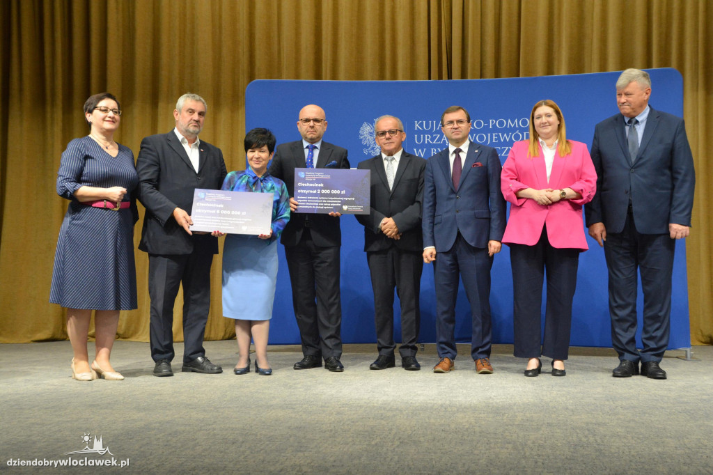 Czeki z Rządowego Programu Inwestycji Strategicznych