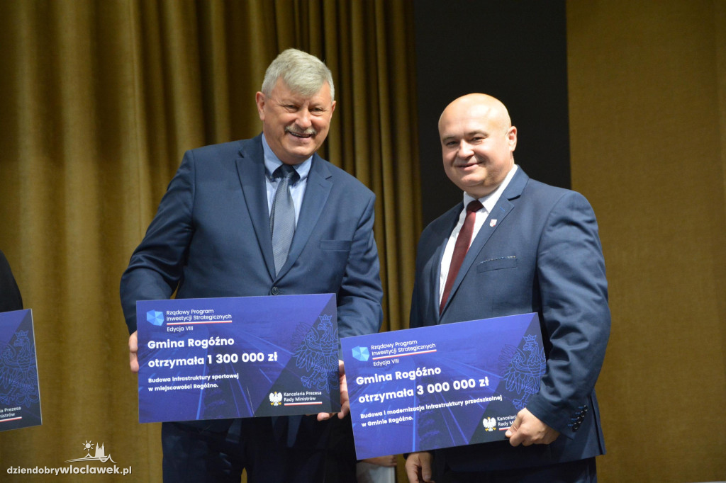 Czeki z Rządowego Programu Inwestycji Strategicznych