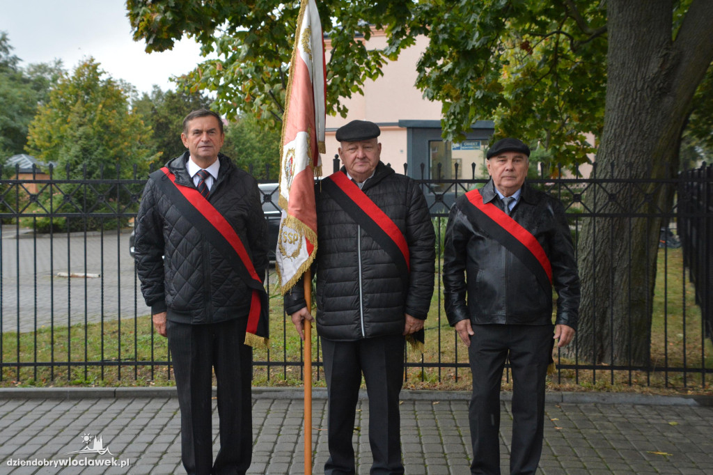 80. rocznica bitwy pod Lenino pod Pomnikiem Sapera