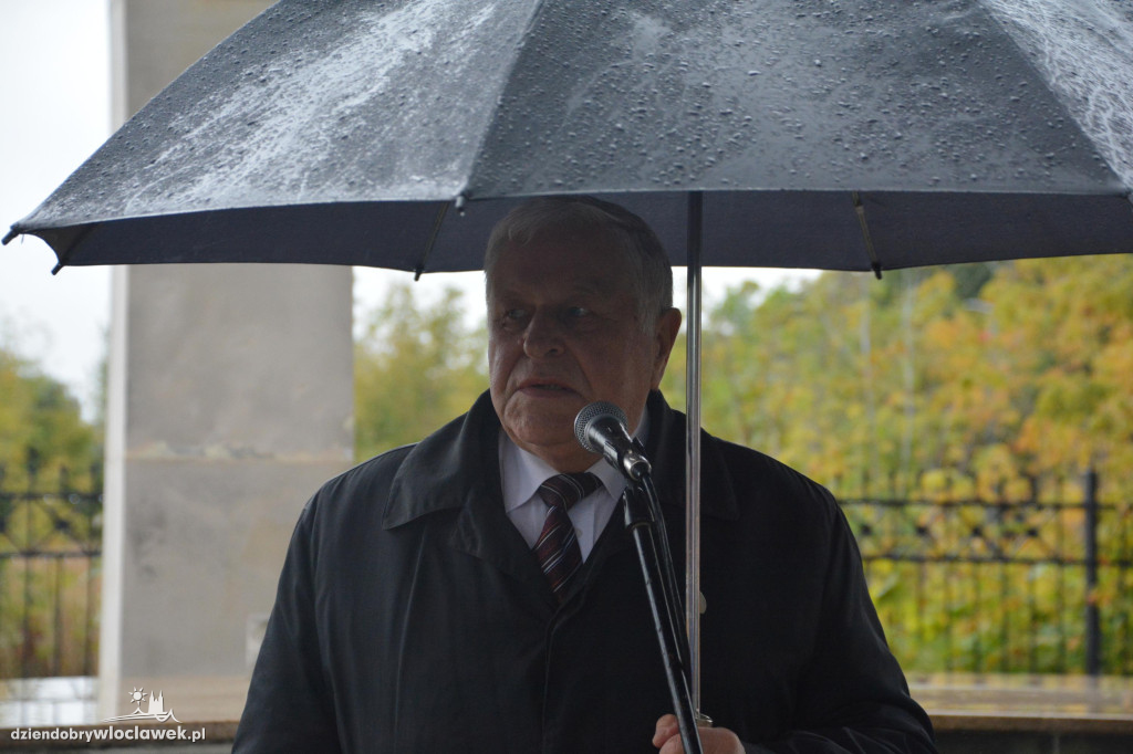 80. rocznica bitwy pod Lenino pod Pomnikiem Sapera