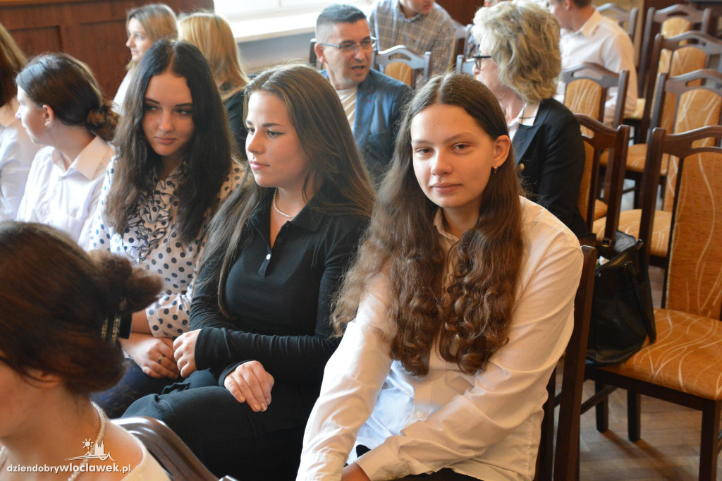 Pasowanie na ucznia w Cechu Rzemiosł Różnych