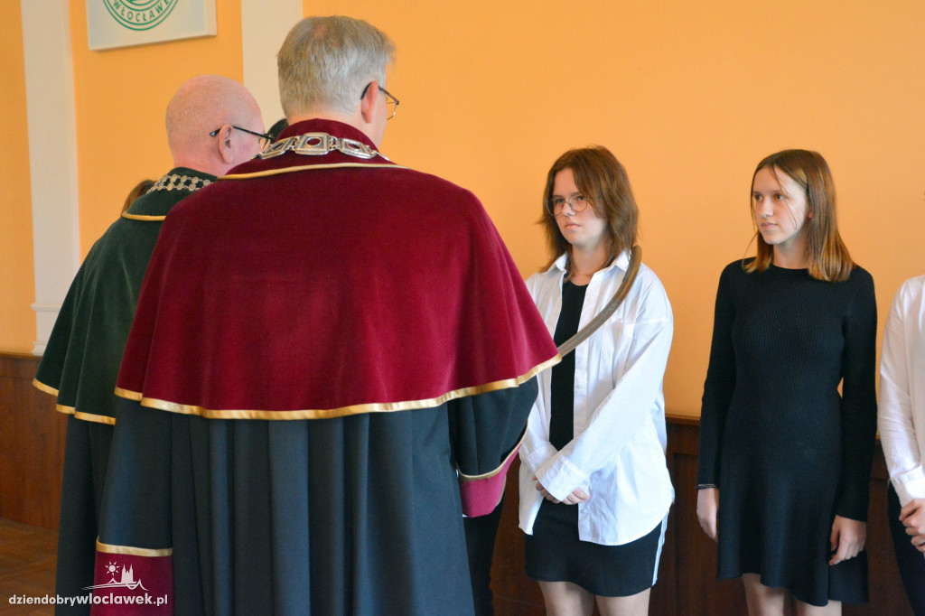 Pasowanie na ucznia w Cechu Rzemiosł Różnych