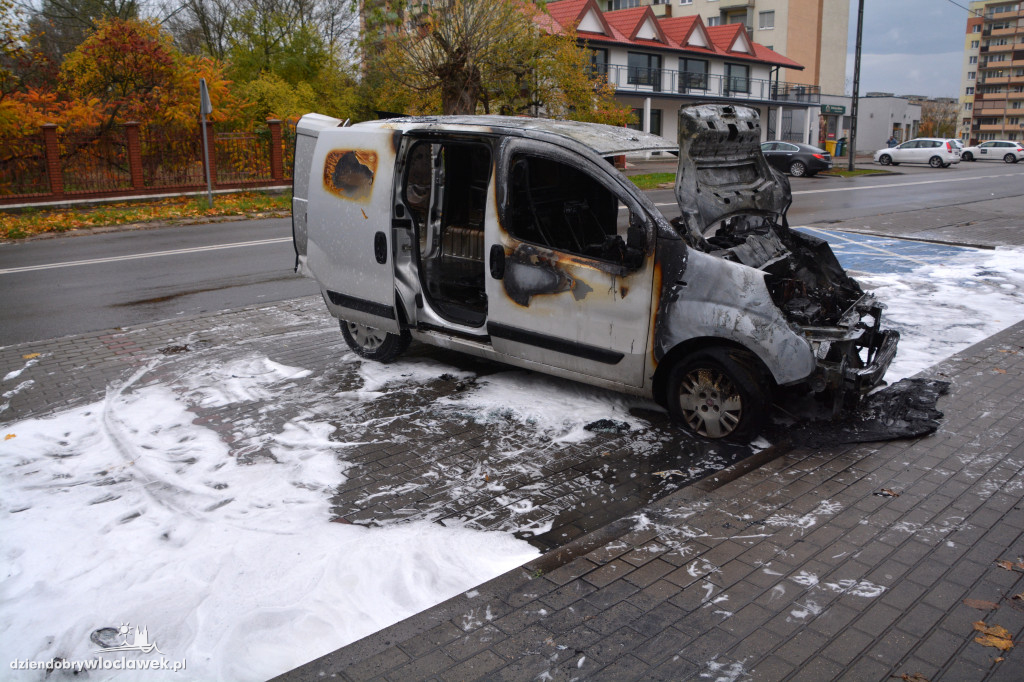 Pożar auta na ulicy Kaliskiej