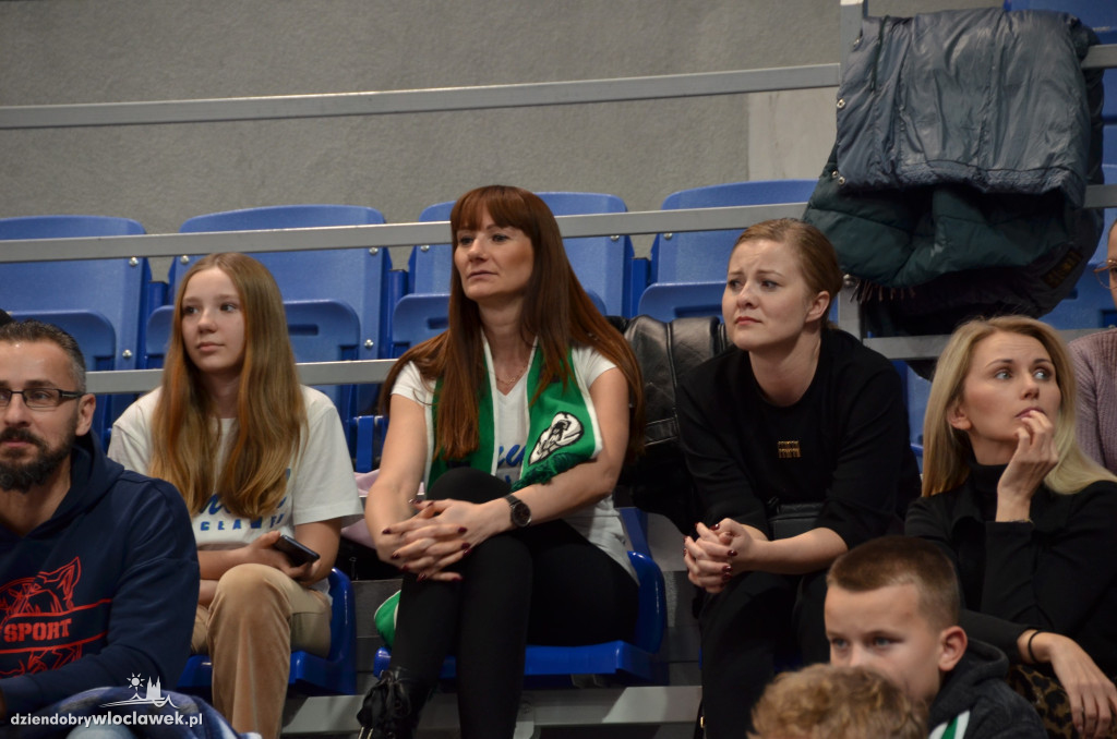 Kibice na meczu Anwil Włocławek vs CSU Sibiu