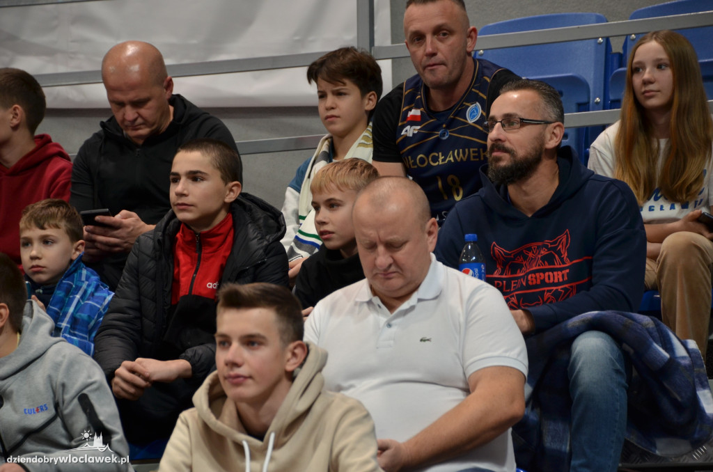 Kibice na meczu Anwil Włocławek vs CSU Sibiu